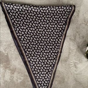 Flower scarf/crop top